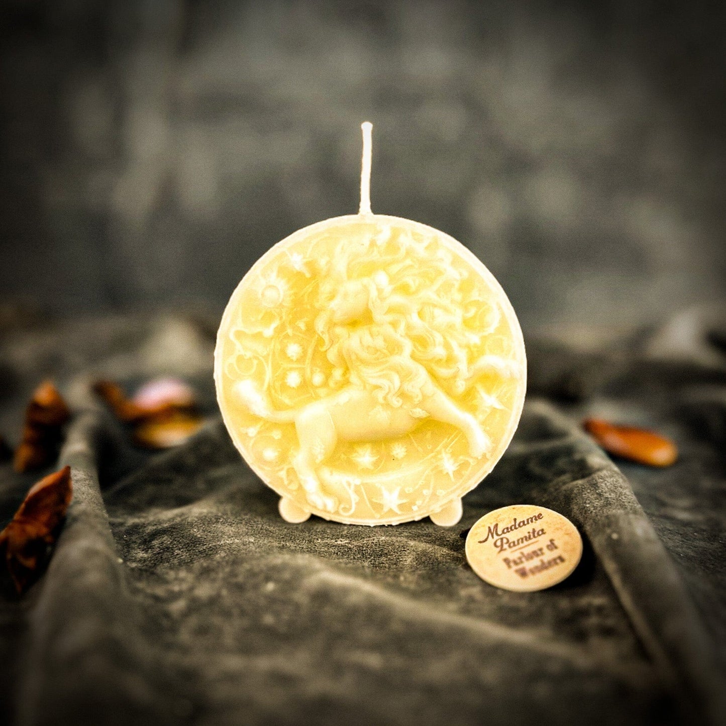Beeswax Leo Zodiac Spell Candle – Creativity, Confidence & Leadership