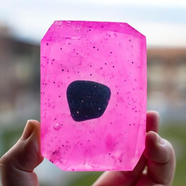 Fountain of Youth Crystal Soap – Dragonfruit & Pear