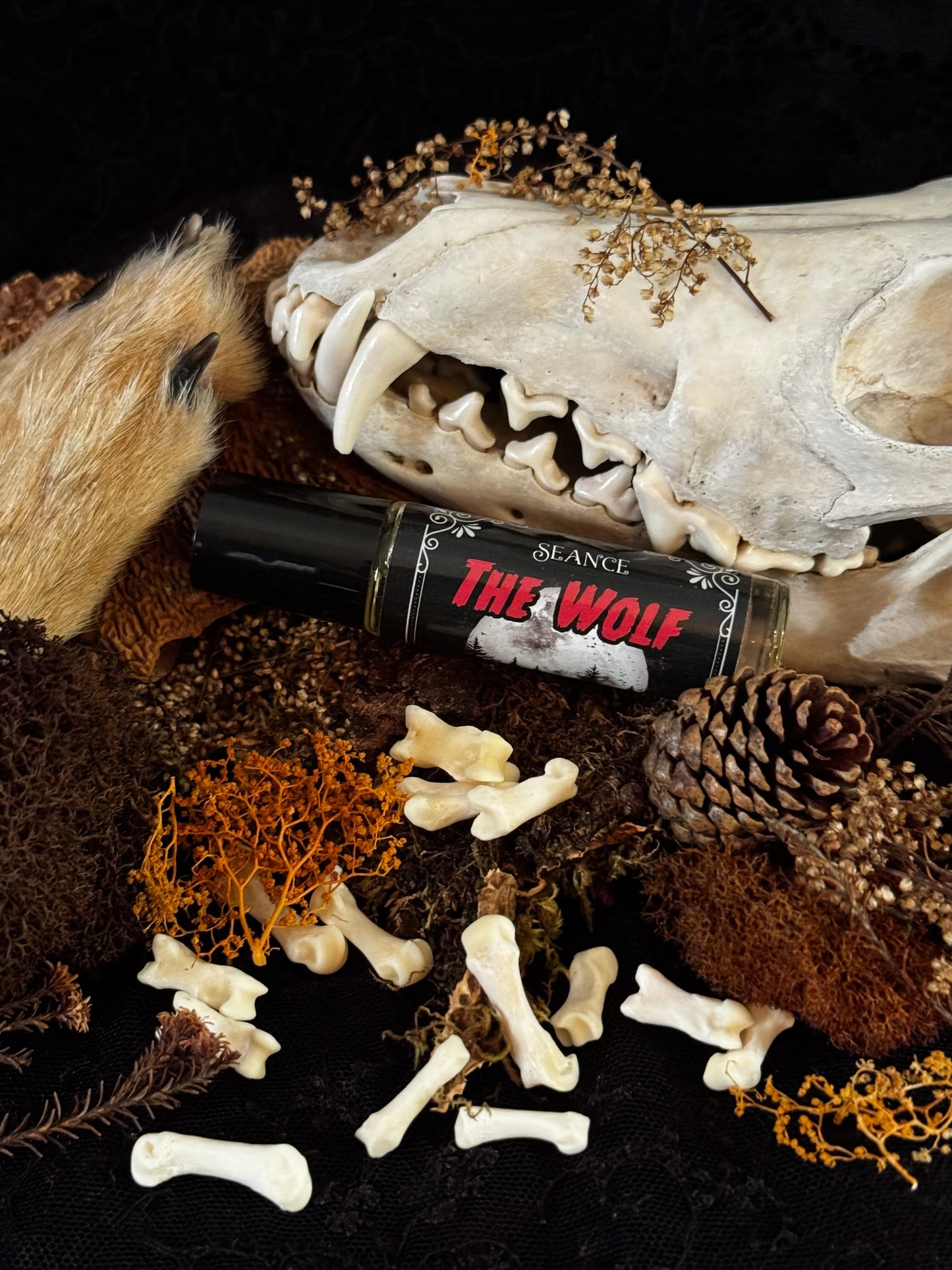 The Wolf Perfume Oil Roller | Forest & Musk