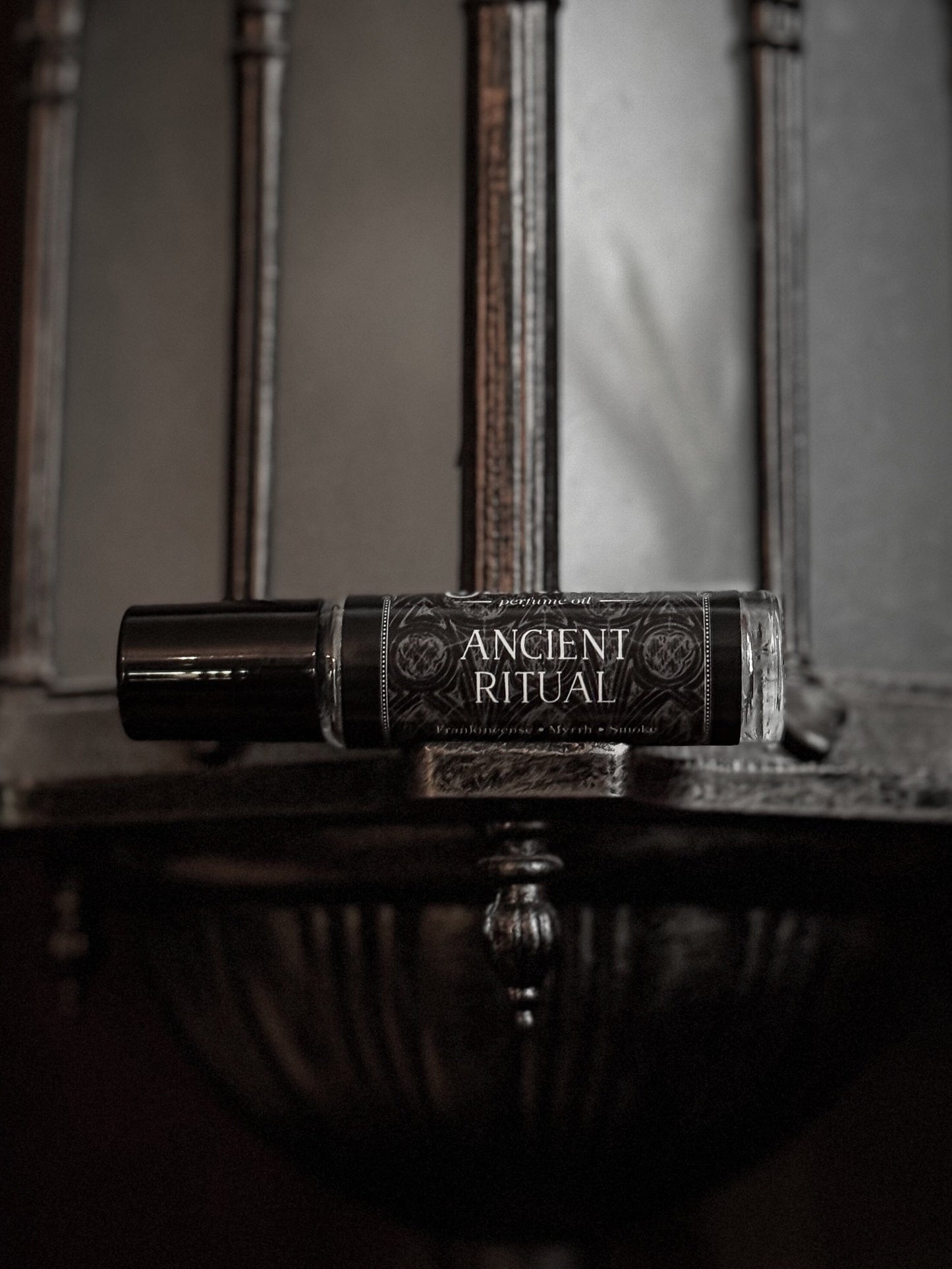 Ancient Ritual Perfume Oil Roller | Frankincense & Myrrh