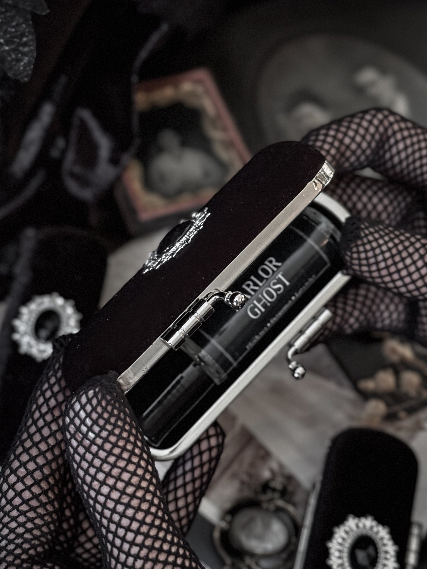The Mourning Compact Perfume Oil Carry Case | Black Velvet