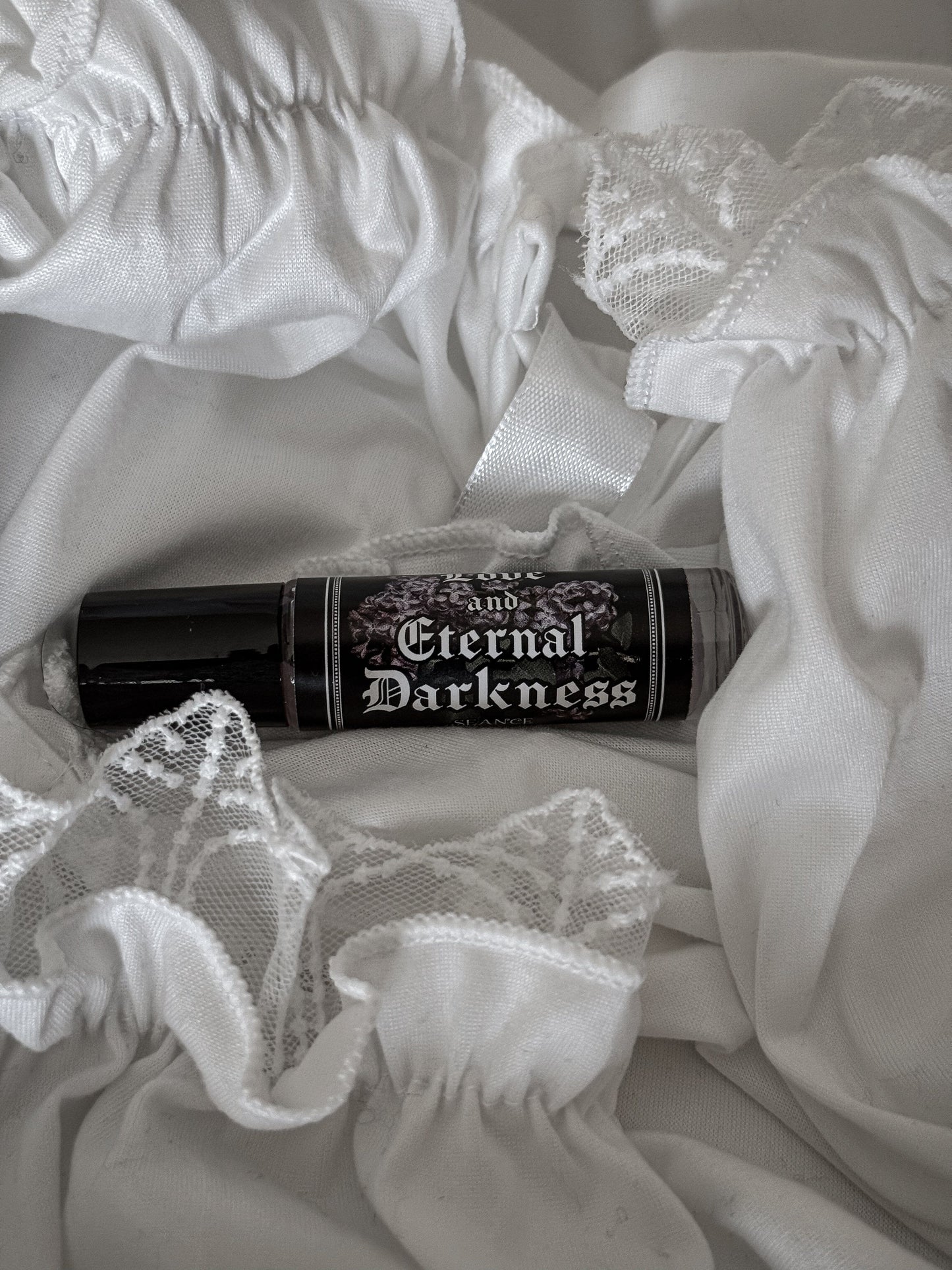 Eternal Darkness Perfume Oil Roller | Lilac & Cream