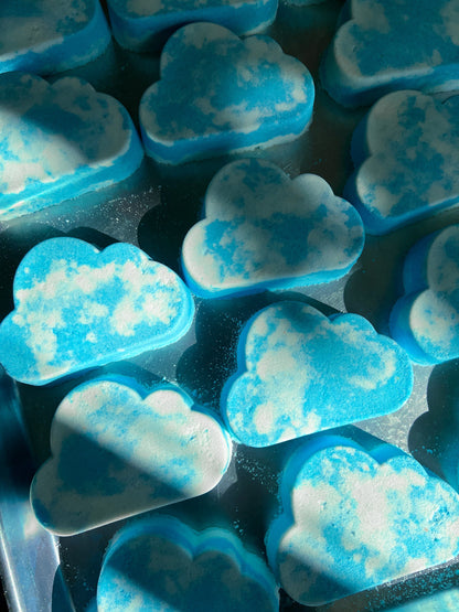 Cloudbreak Bath Bomb – Blue Calcite Rain Ritual Soak