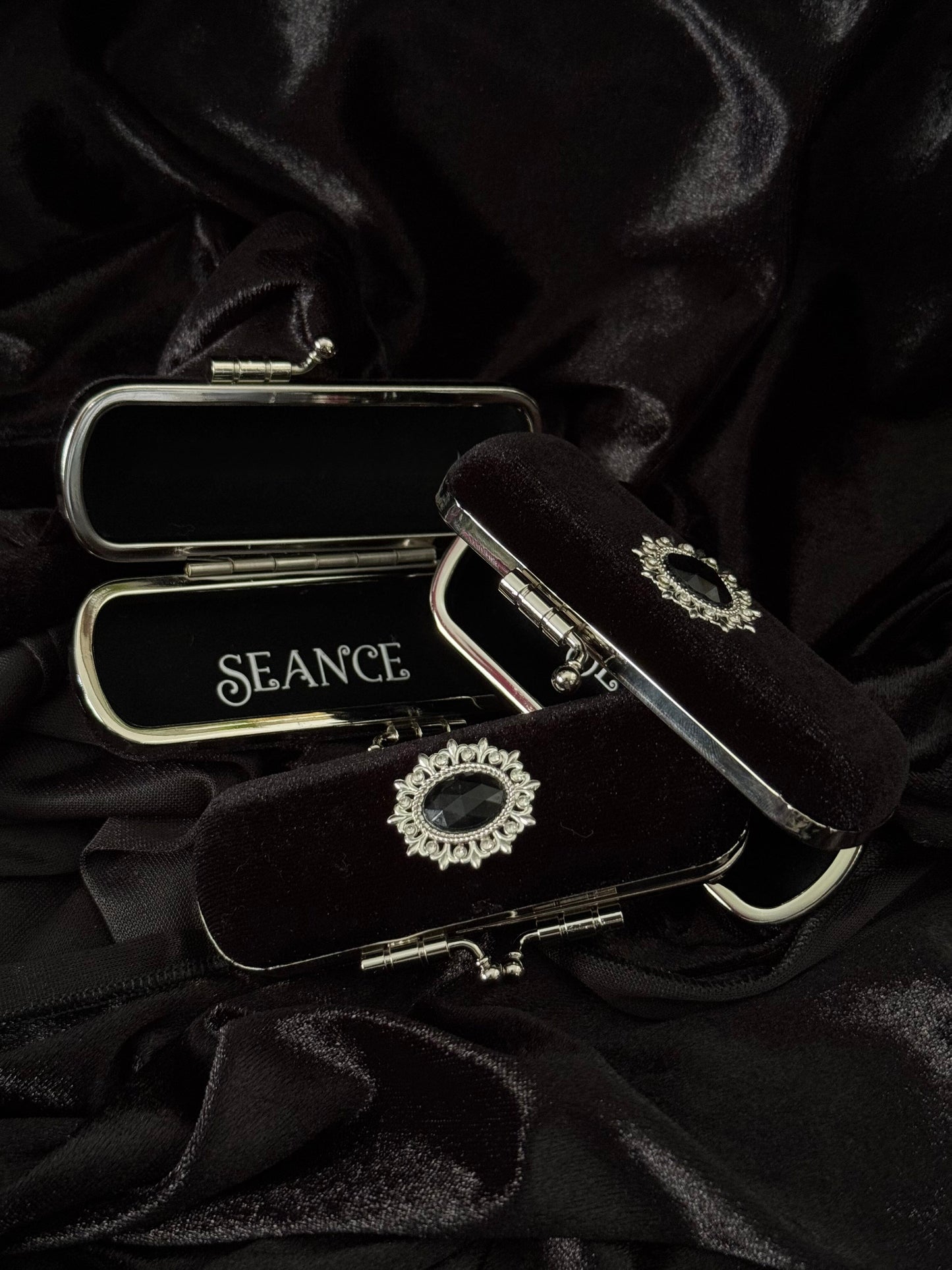 The Mourning Compact Perfume Oil Carry Case | Black Velvet