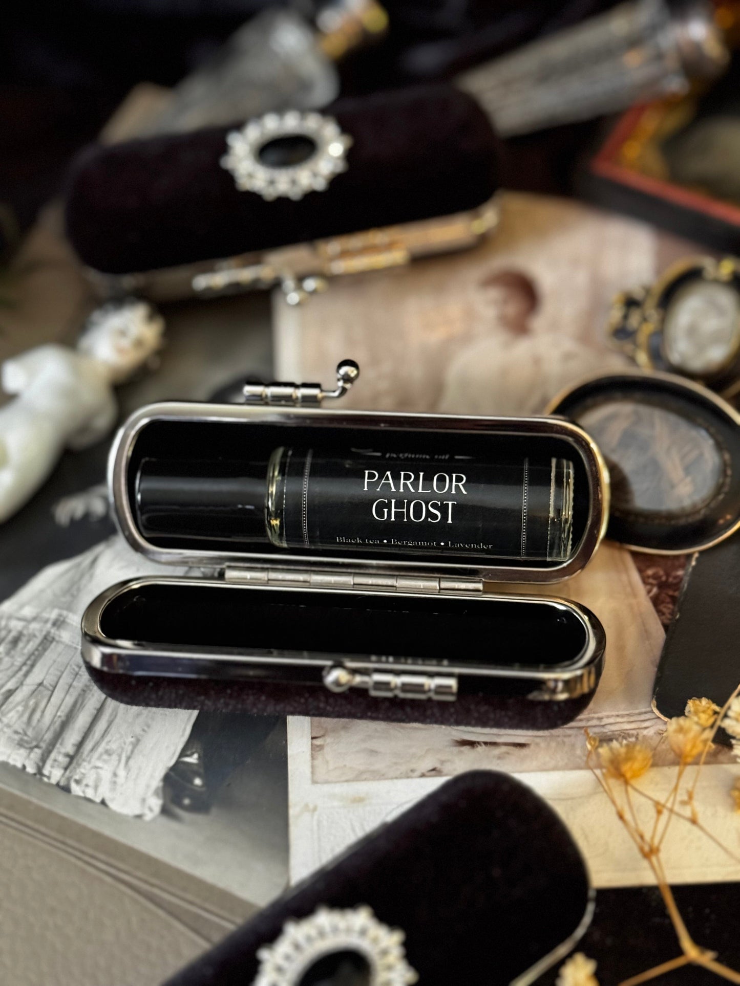 The Mourning Compact Perfume Oil Carry Case | Black Velvet