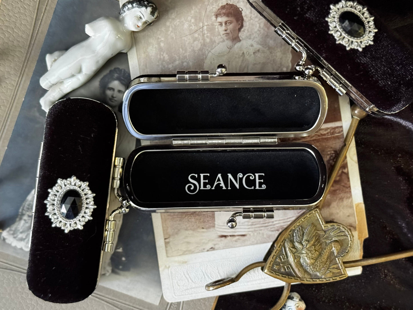 The Mourning Compact Perfume Oil Carry Case | Black Velvet