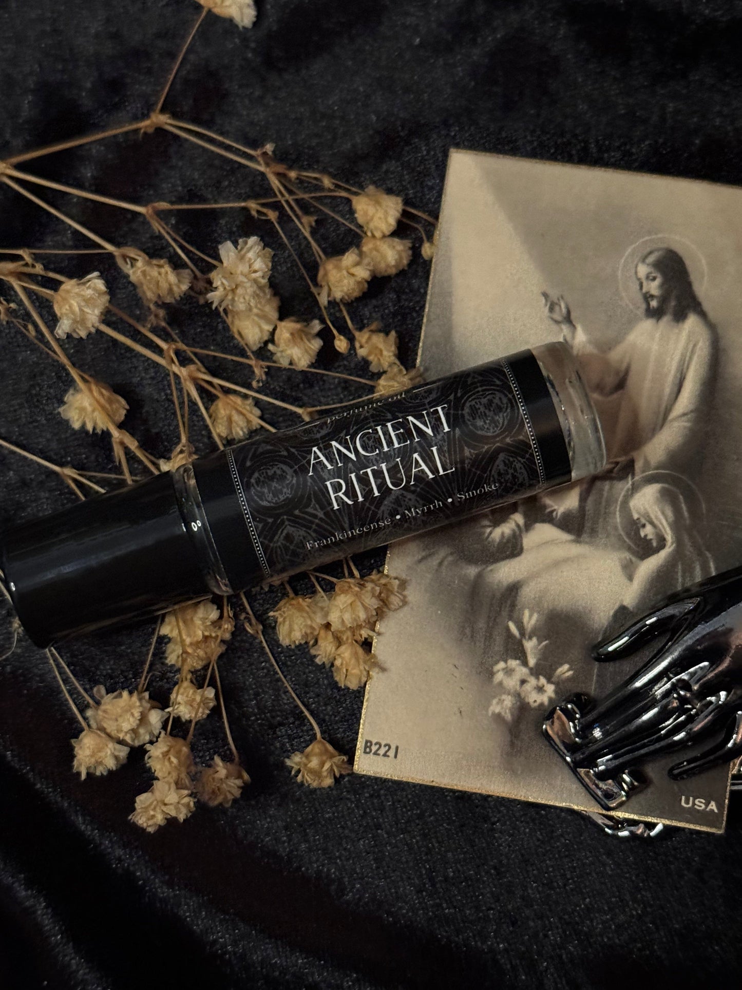 Ancient Ritual Perfume Oil Roller | Frankincense & Myrrh