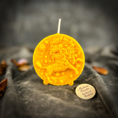 Beeswax Leo Zodiac Spell Candle – Creativity, Confidence & Leadership