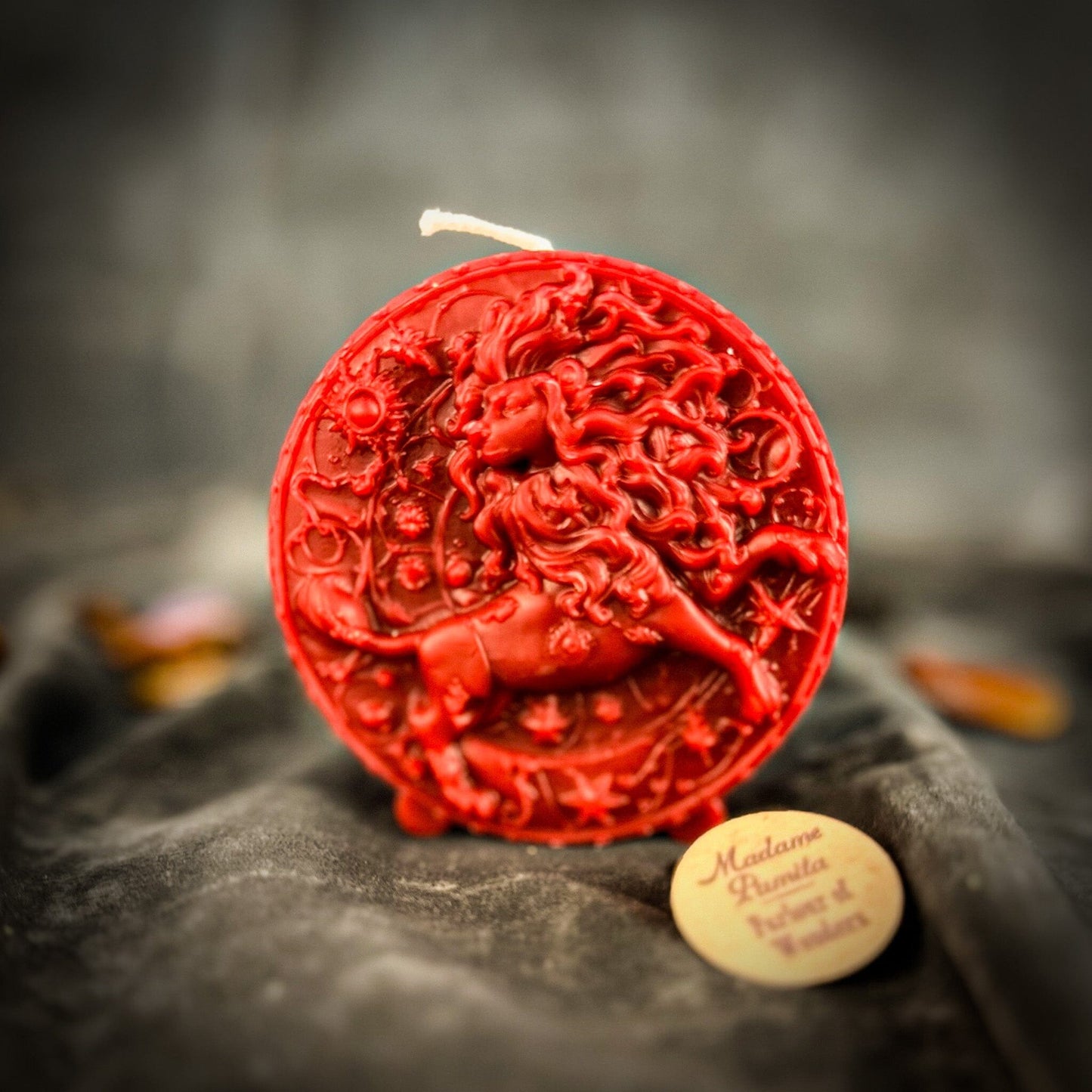 Beeswax Leo Zodiac Spell Candle – Creativity, Confidence & Leadership