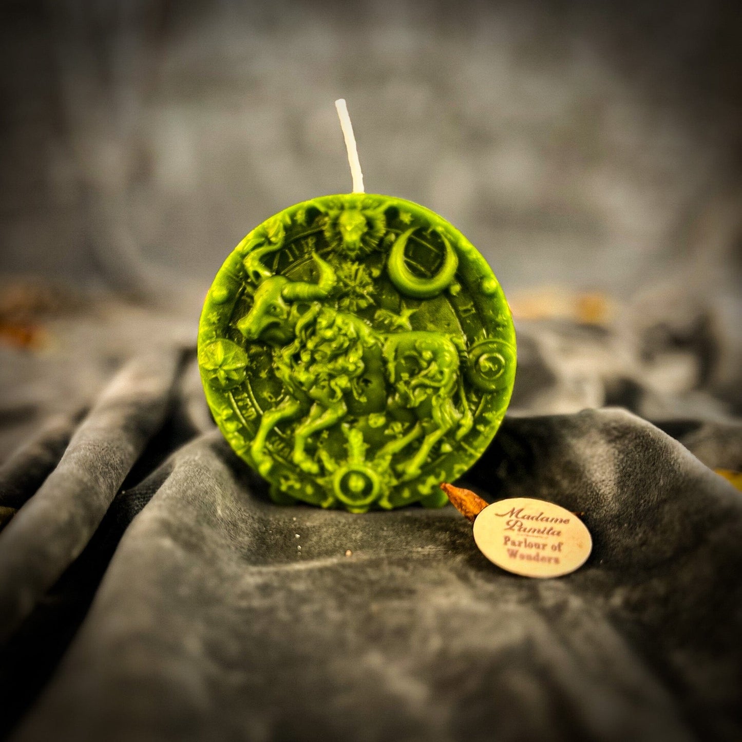 Beeswax Taurus Zodiac Spell Candle – Abundance, Stability & Sensuality