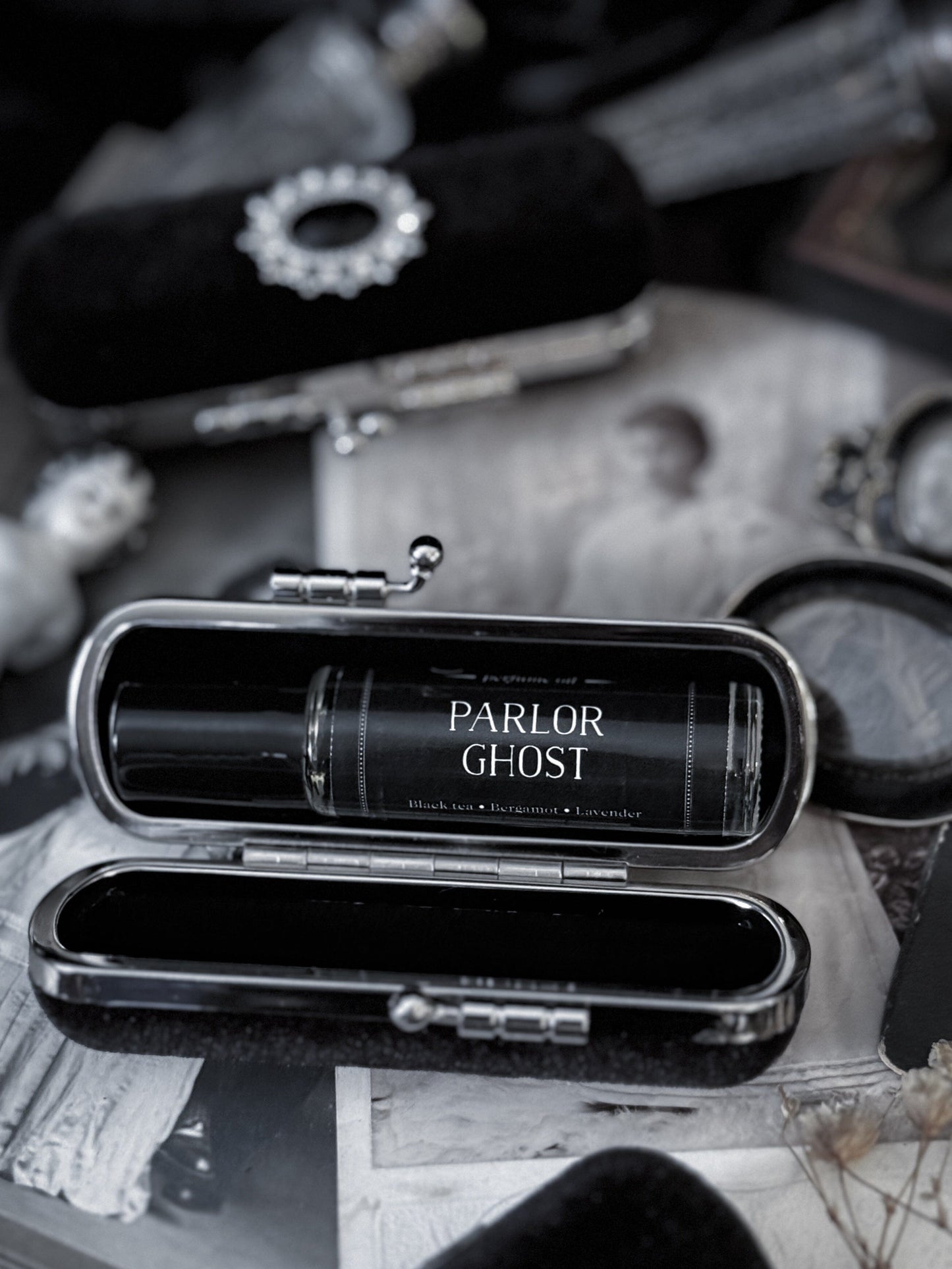 The Mourning Compact Perfume Oil Carry Case | Black Velvet