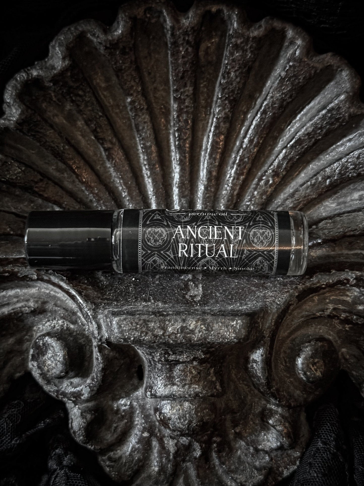 Ancient Ritual Perfume Oil Roller | Frankincense & Myrrh