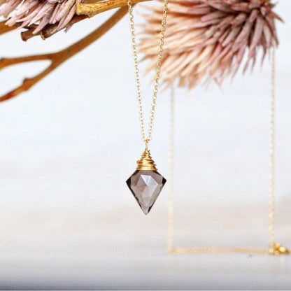 Arrow Necklace | Faceted Quartz Pendant