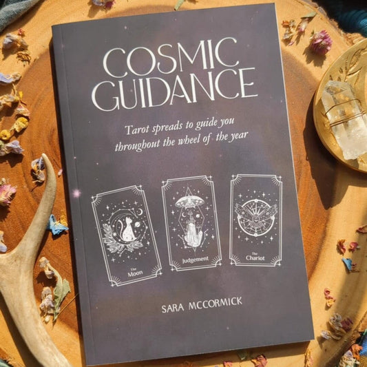 Cosmic Guidance – Book of Astrological Tarot Spreads