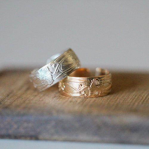 Poppy Cigar Band | Etched Floral Statement Ring
