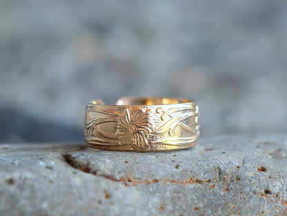 Poppy Cigar Band | Etched Floral Statement Ring