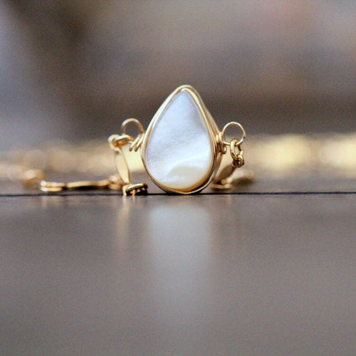 Aya Choker | Mother of Pearl Teardrop Necklace