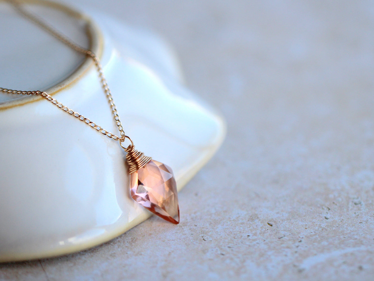 Arrow Necklace | Faceted Quartz Pendant
