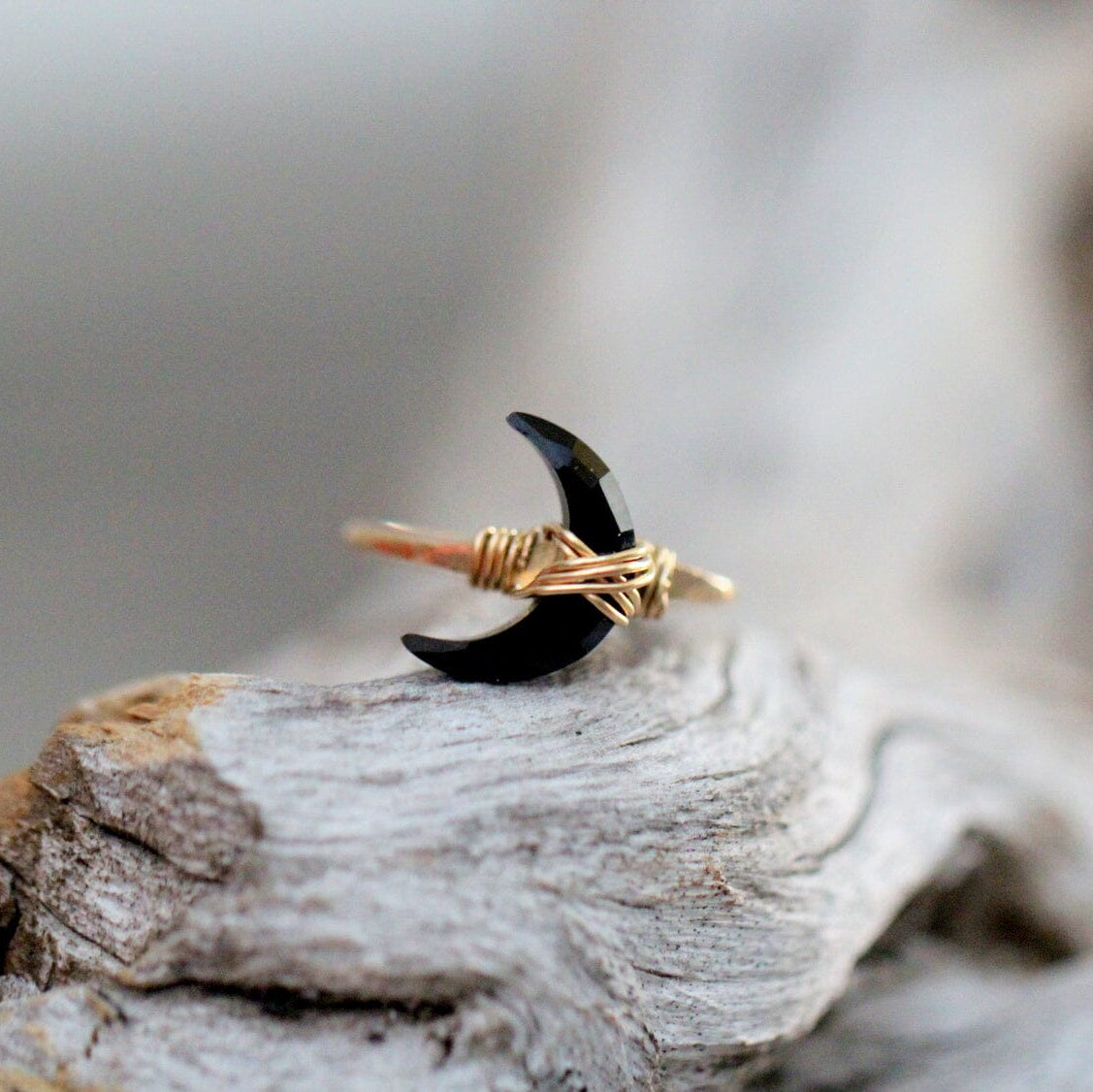 Moonbeam Ring - Black Agate | Crescent Moon Gemstone Ring