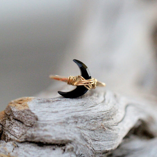 Moonbeam Ring - Black Agate | Crescent Moon Gemstone Ring