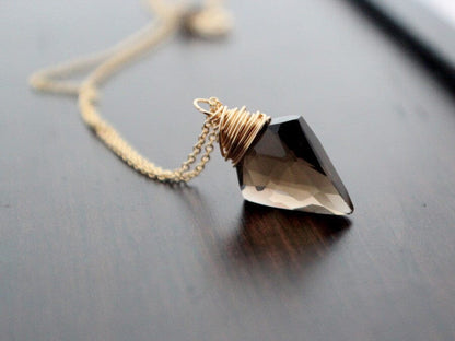Arrow Necklace | Faceted Quartz Pendant