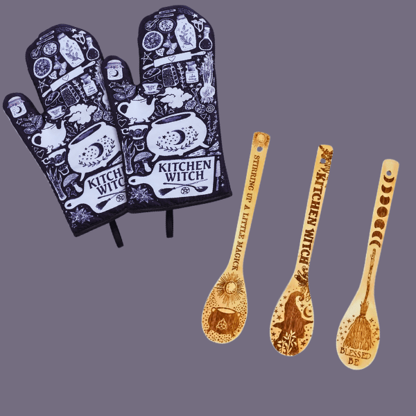 Kitchen Witch Oven Mitt Set