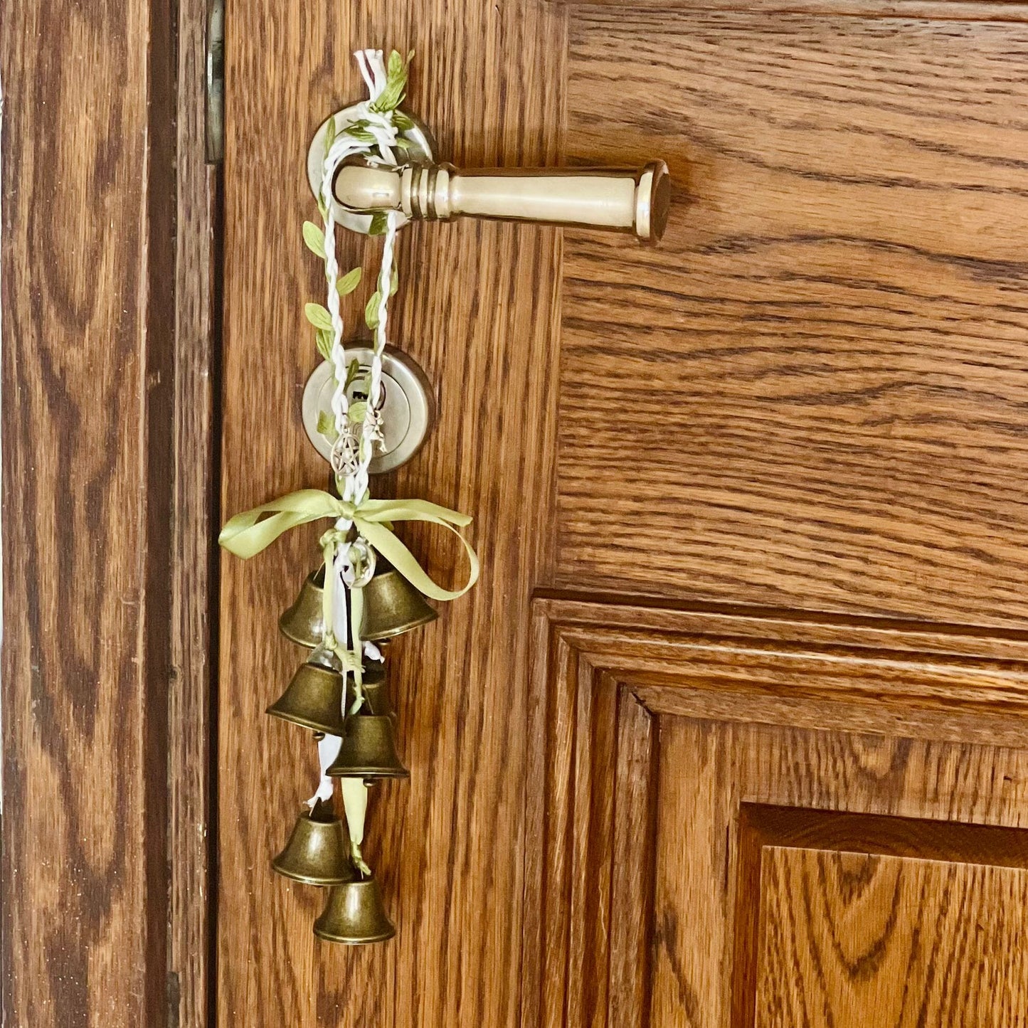 Celtic Hanging Bells with Garland Leaves