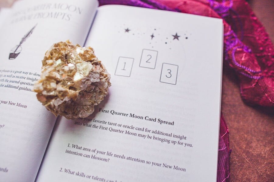 Lunar Intentions – A Book on Manifesting with the Moon