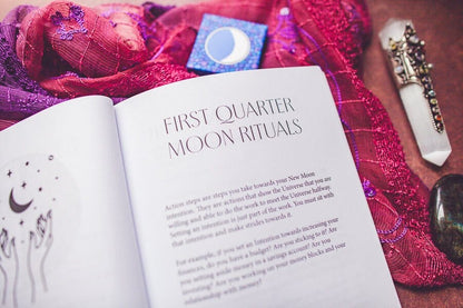 Lunar Intentions – A Book on Manifesting with the Moon