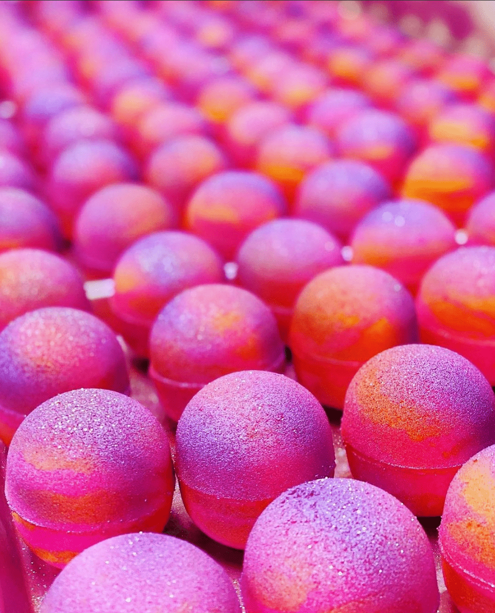 Venus Rebirth Bath Bomb - Rose Quartz Ritual Soak