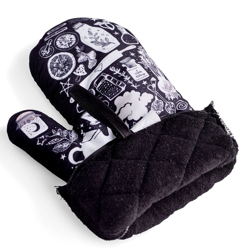 Kitchen Witch Oven Mitt Set - Spirit Nest