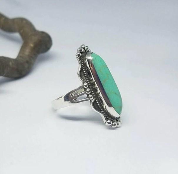 Vintage Oval Green Stone Ring