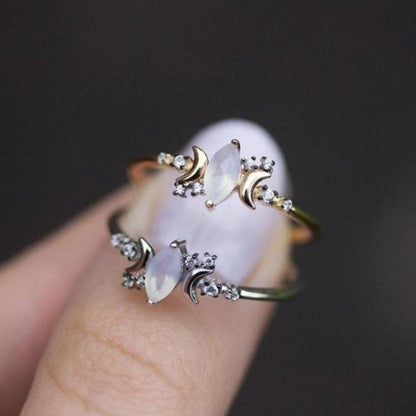 Delicate triple Moon Moonstone Ring