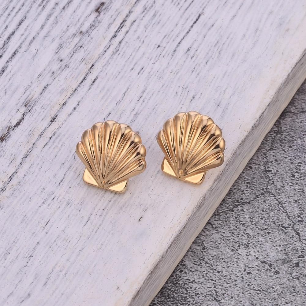 Sea Shell Stud Earrings