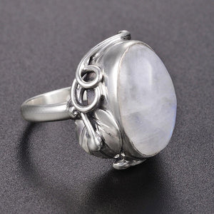 Vintage Decorated Oval Moonstone Ring